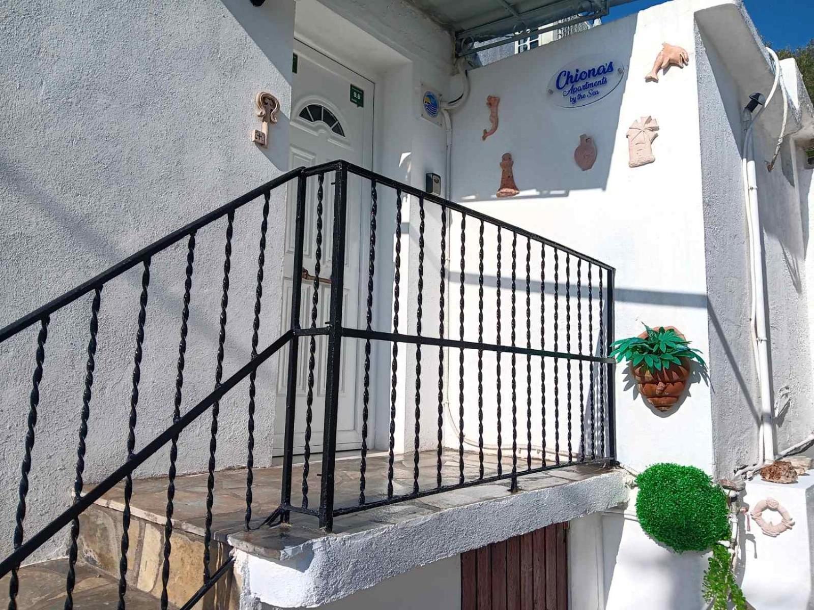 Chiona΄S Apartments By The Sea Paleo Trikeri Bagian luar foto